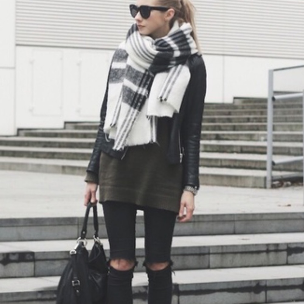 Zara Oversized Chic Blanket Scarf - Picture 2 of 8